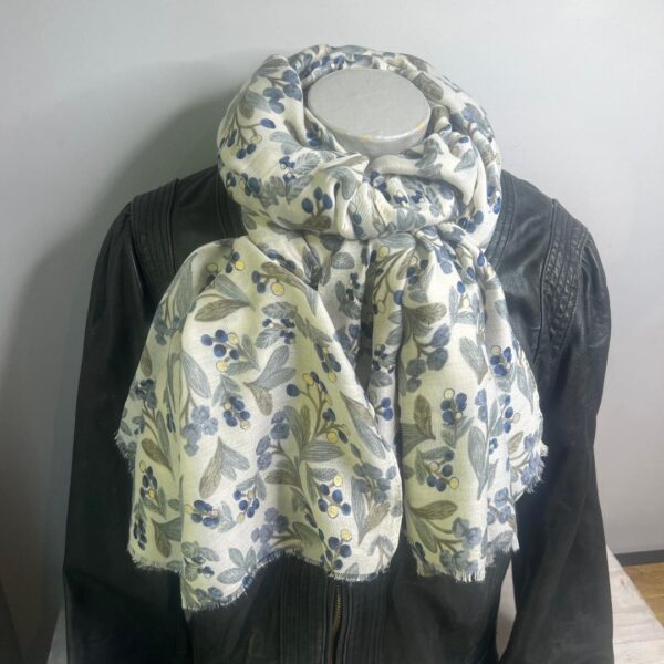 Light Grey Berry Scarf